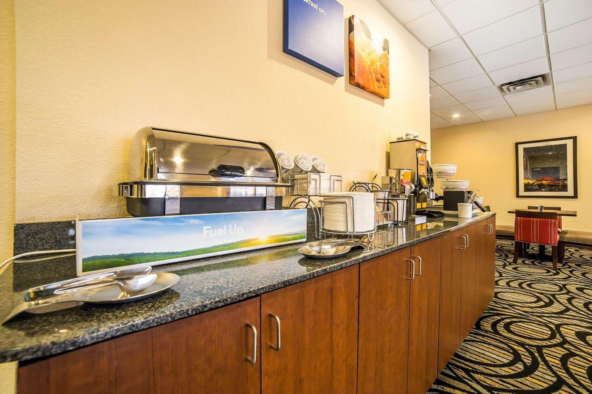 Comfort Inn Ballard-Roosevelt Екстер'єр фото