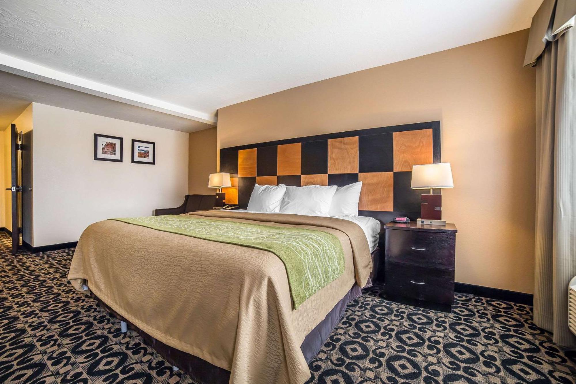 Comfort Inn Ballard-Roosevelt Екстер'єр фото