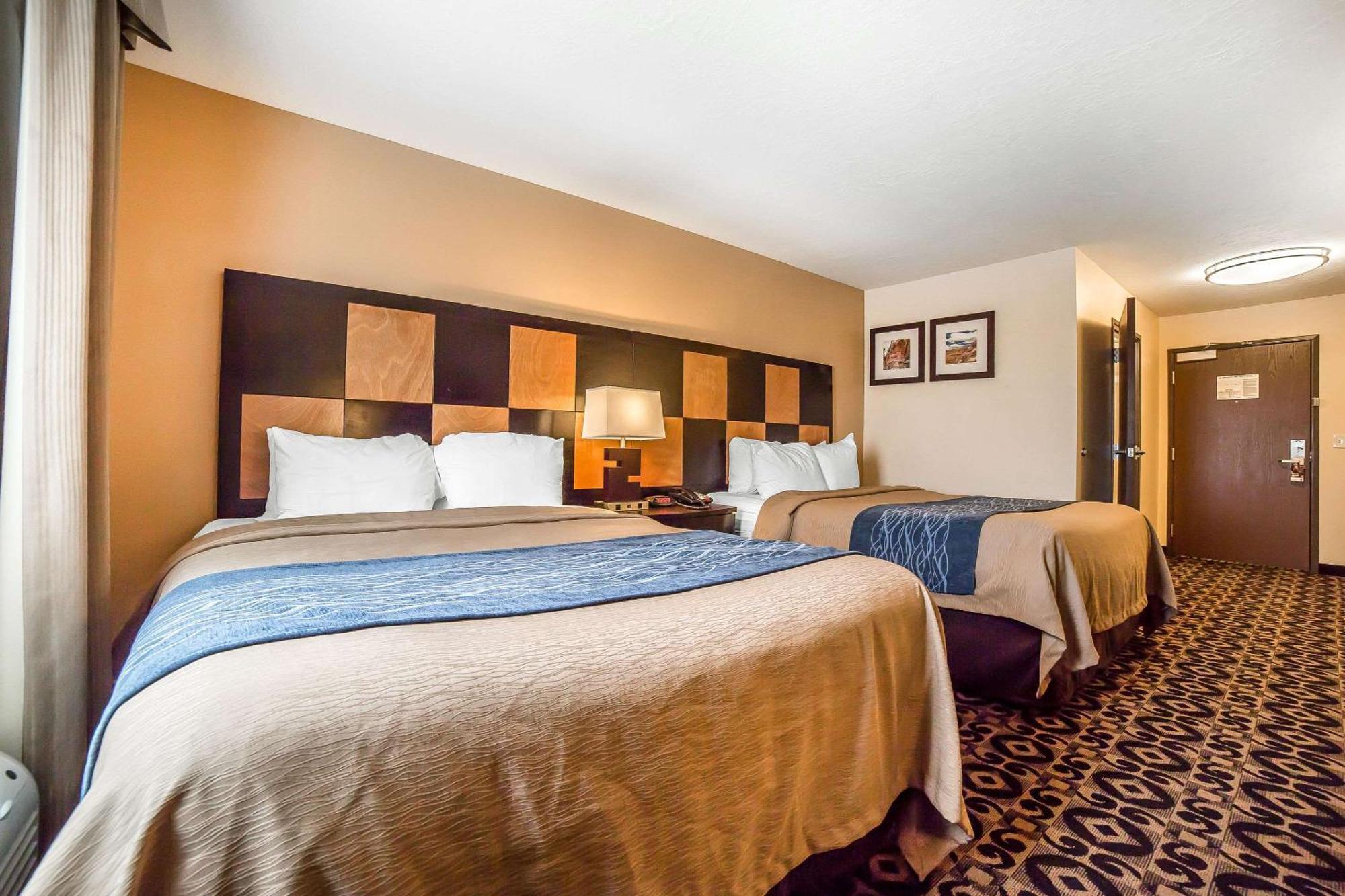 Comfort Inn Ballard-Roosevelt Екстер'єр фото